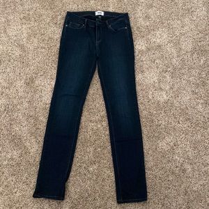 Paige Jeans Skyline Skinny Size 28. Dark wash.